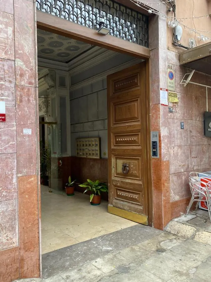 Palermo City Room 0*,